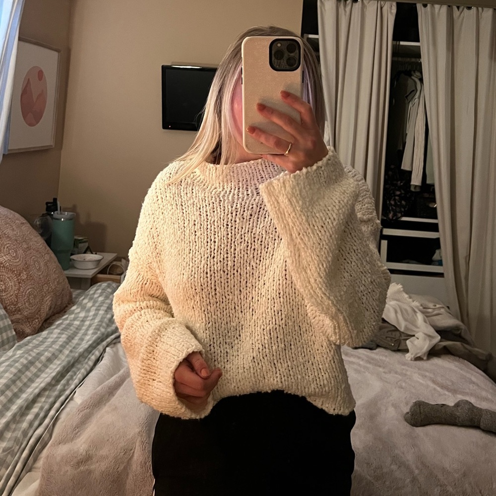 ANTHROPOLOGIE BRAND NEW BOHO SWEATER (S)